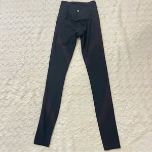 Lululemon Black and Maroon Leggings Size 4